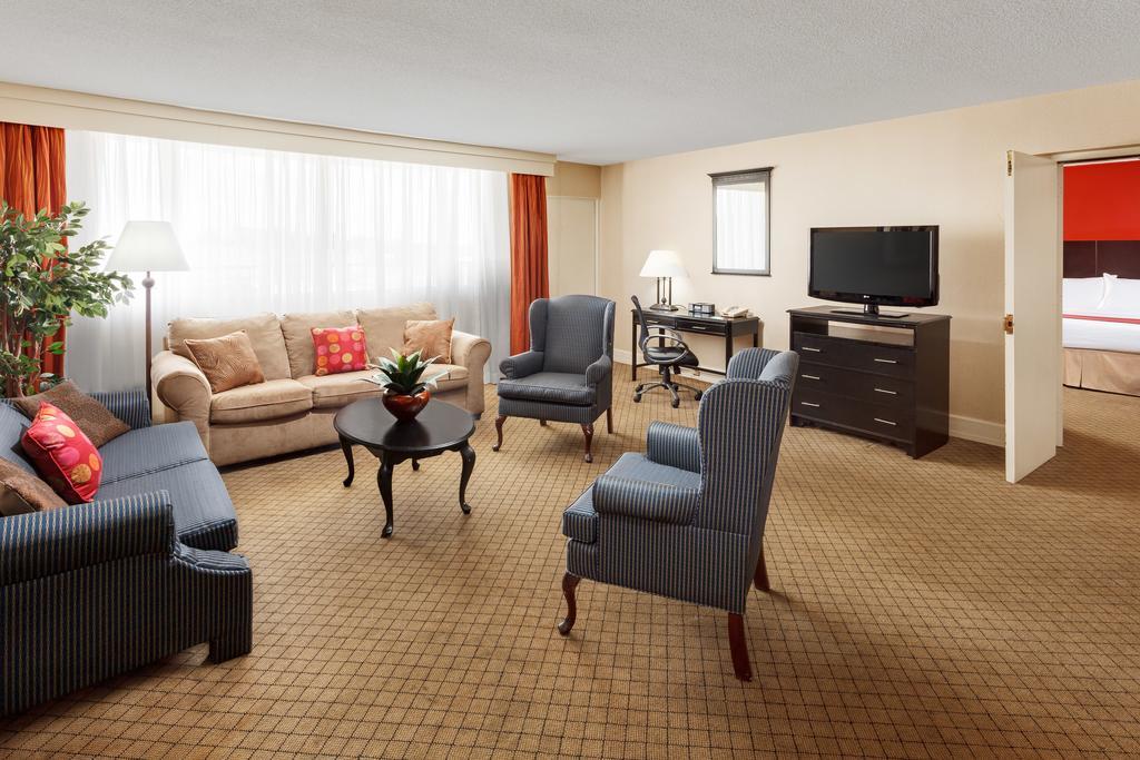 Baymont By Wyndham Fayetteville Fort Bragg Area Szoba fotó