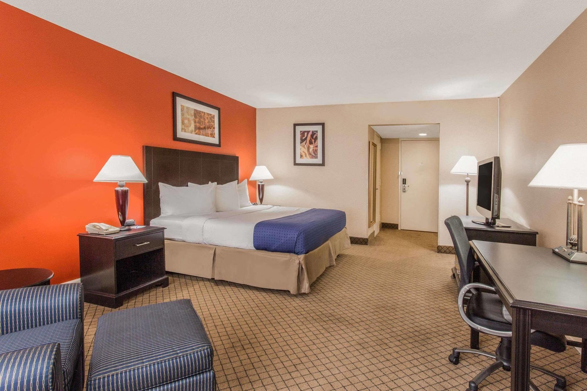 Baymont By Wyndham Fayetteville Fort Bragg Area Kültér fotó
