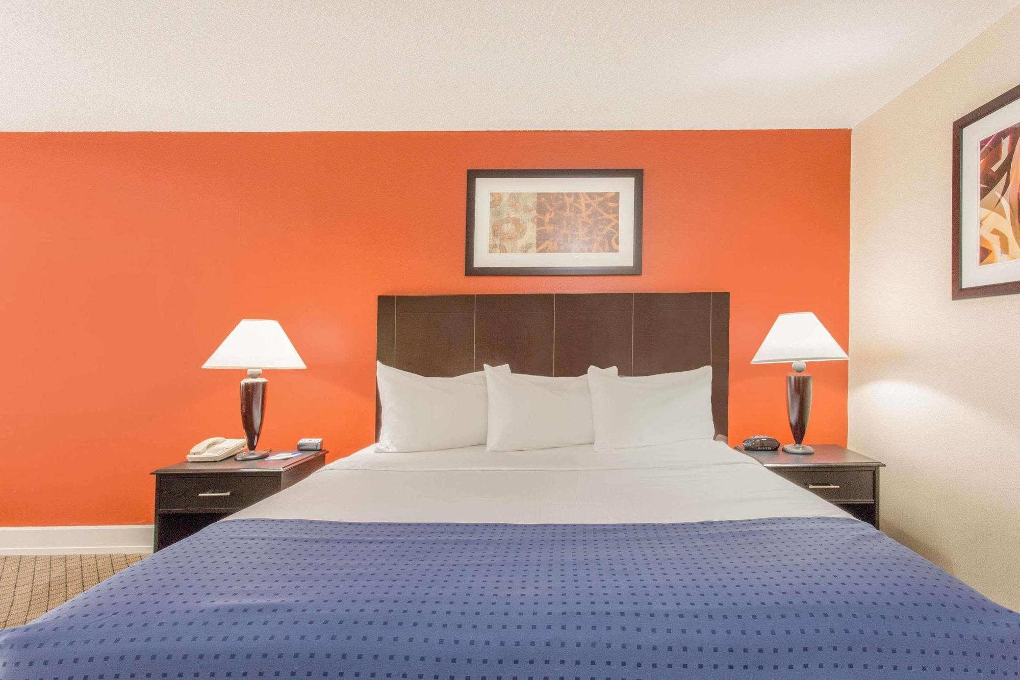 Baymont By Wyndham Fayetteville Fort Bragg Area Kültér fotó